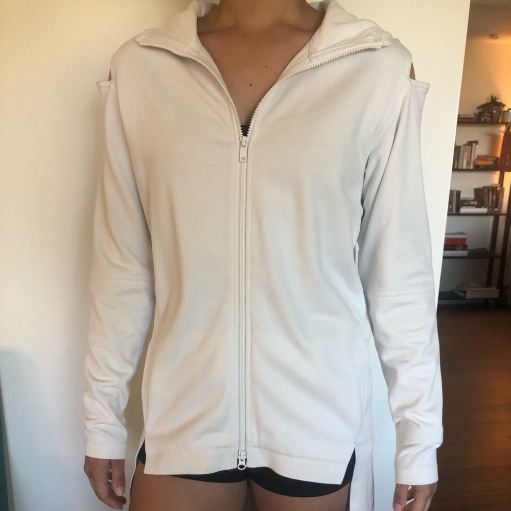 Y-3 Women’s white zip up hoodie